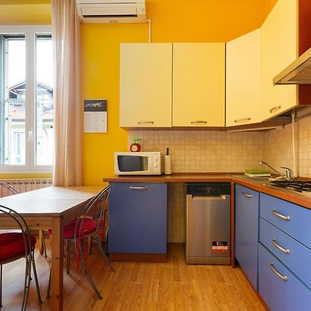 Milano Viale Umbria Colorful Apartment Exterior photo