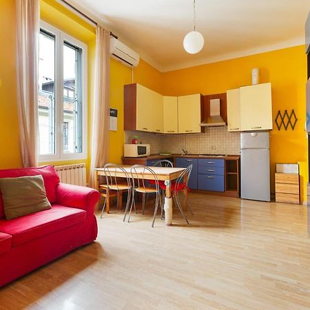 Milano Viale Umbria Colorful Apartment Exterior photo